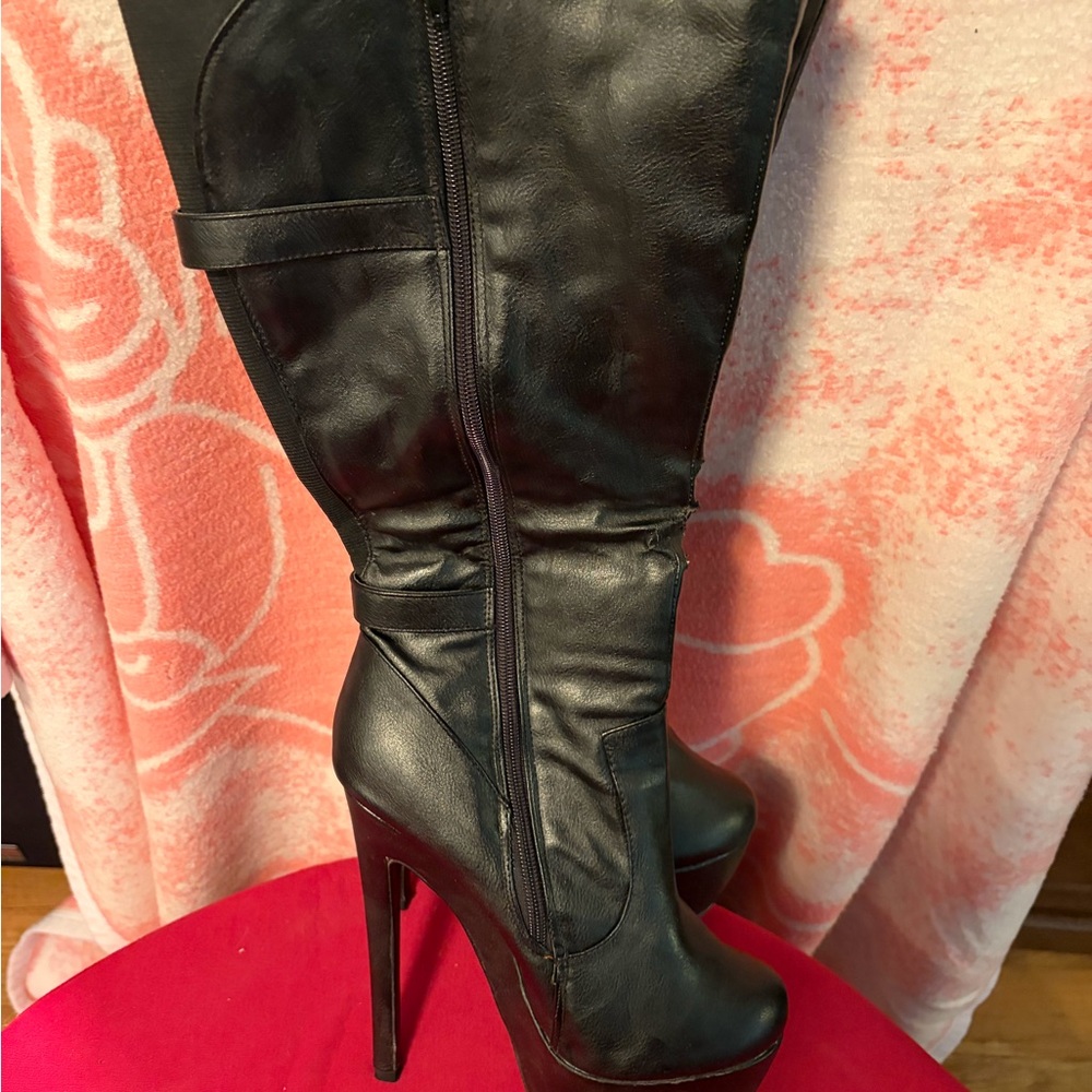 Fahrenheit Black Heeled Boots